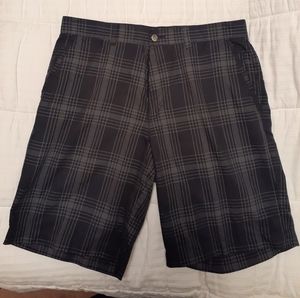 Men's Callaway golf shorts